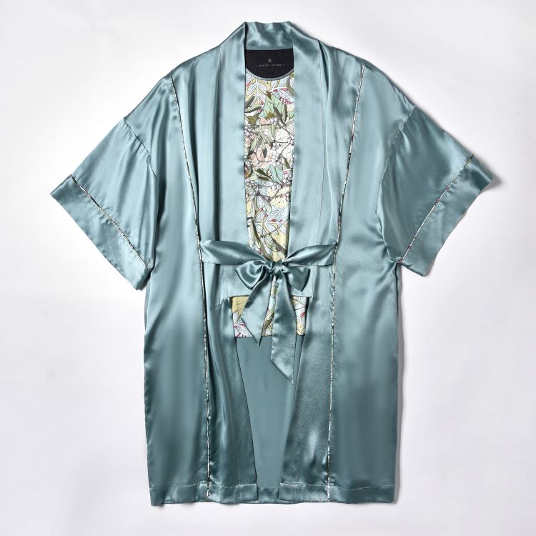 Women's Loose Short Sleeved Lace up Bathrobe