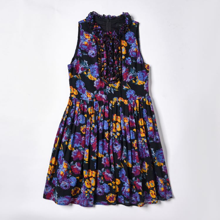 Ladies' Pleated Sleeveless Small Lace Round Neck Sleeveless Dress